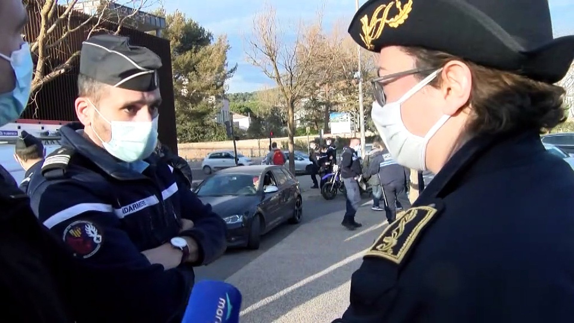 Le Chef D Escadron Loic Py Commandant De La Compagnie De Gendarmerie D Aix En Provence Video Dailymotion