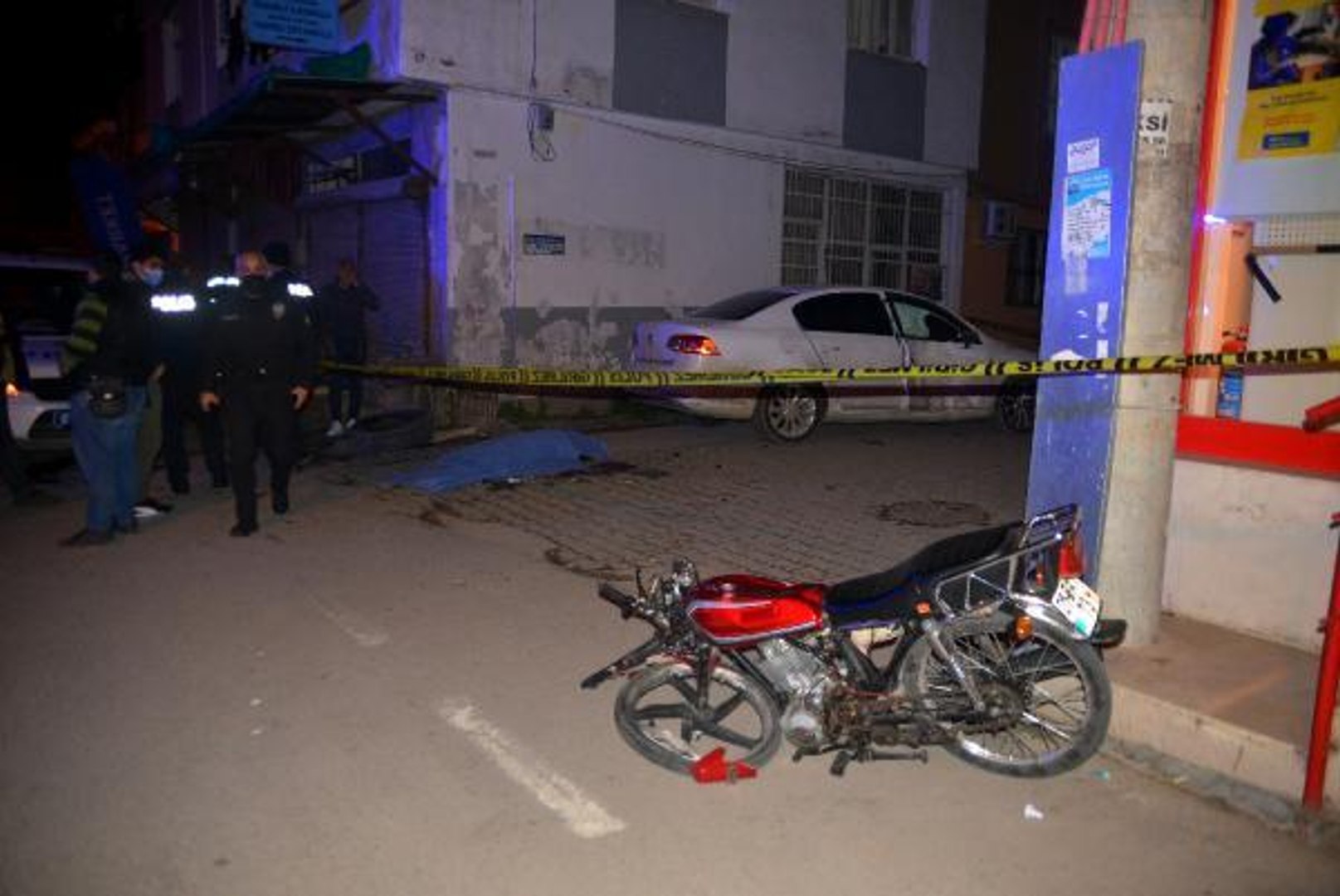 Son dakika haberi | Adana'da otomobil ile motosiklet çarpıştı: 1 ölü, 1  yaralı - Dailymotion Video