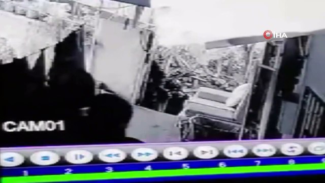 Zile basarak kontrol yapan hırsızlık şüphelisini yakalayıp dövdü