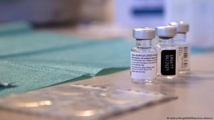 تشكيك نظريات المؤامرة بلقاح كورونا يصل حتى دور المسنين