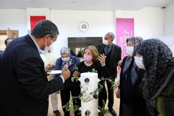 Ulu çınarlara yaşlılar haftasında anlamlı hediye