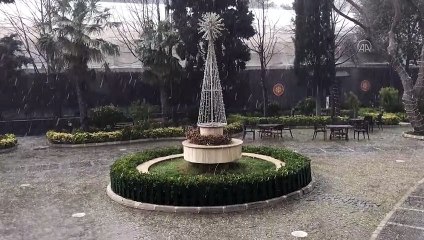 İSTANBUL - Dolu yağışı etkili oldu