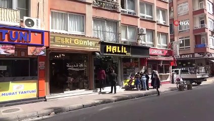 Kaldırımda Yürüyenler Saniyelerle Kurtulmuştu    İşyeri Çalışanı Mersin'deki Kaza Anını Anlattı