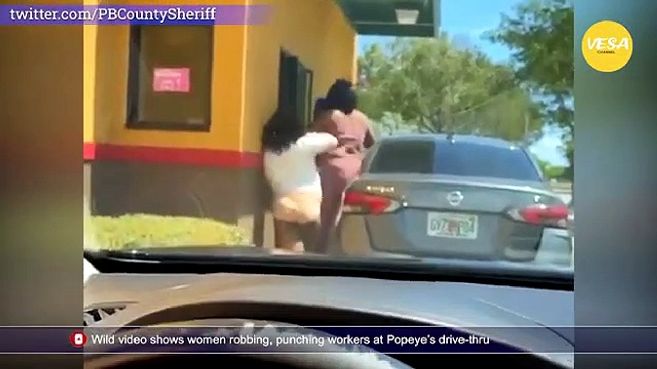 Wild video shows women robbing, punching workers at Popeyes drive thru