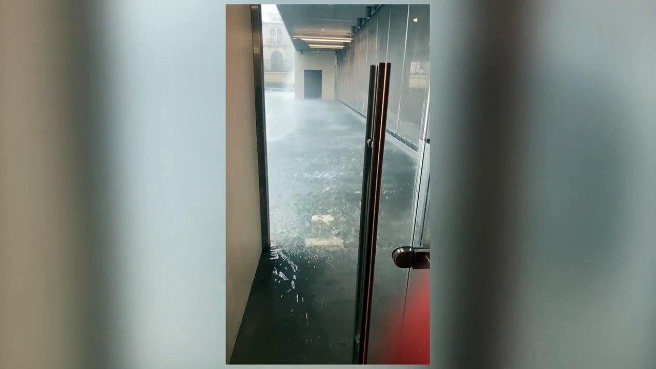 ext-lluvia-dentro-asamblea-180321