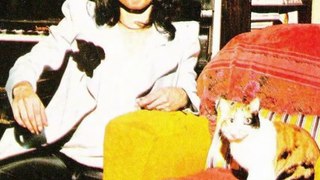 Freddie Mercury And His Phenomenal Love For Cats