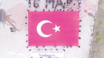 Son dakika haber! Varto'da Çanakkale şehitleri anısına dev Türk bayrağı açıldı