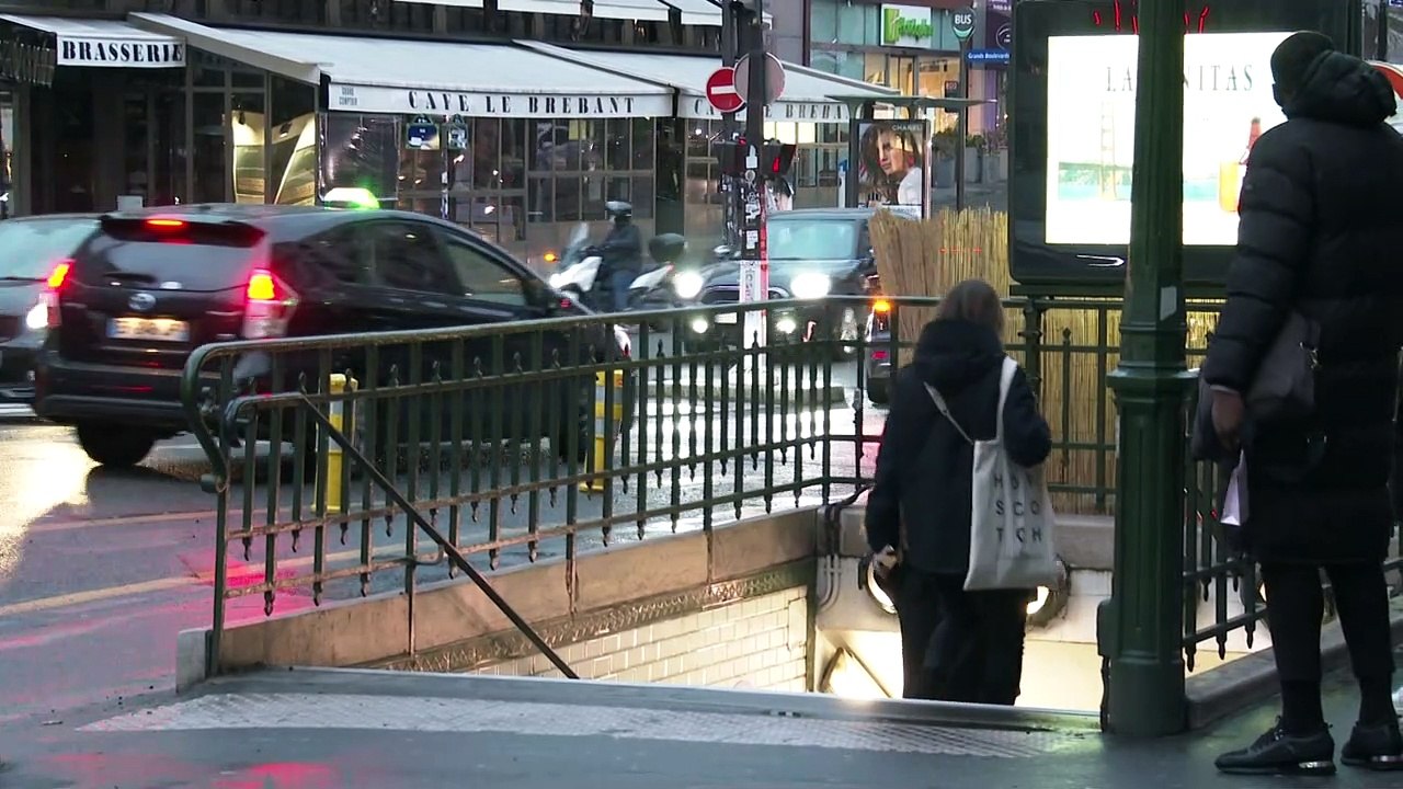 Francia confina París y otras regiones por tercera vez