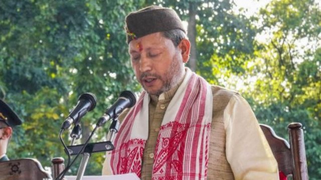 Opposition slam Uttarakhand CM over ripped jeans remark