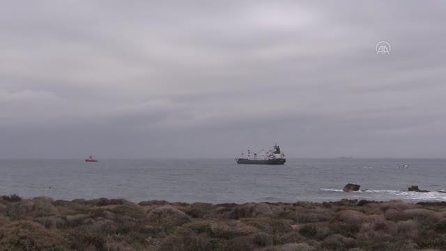 ÇANAKKALE - Bozcaada açıklarında Panama bayraklı kuru yük gemisi karaya oturdu