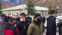 Bakan Soylu ve Çevre Bakanı Kurum, inceleme yapmak için önceki gün yangın çıkan Artvin'in Yusufeli ilçesi Dereiçi Köyü'nde