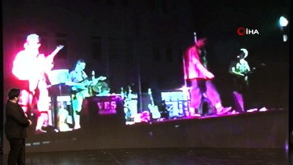 Eser Yenenler ve Oğuzhan Koç'u hiç böyle görmemiştiniz