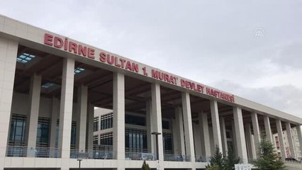 Sağlık çalışanlarının Türkiye Cumhuriyeti kimlik kartları "vefa örneği" sergilenerek yenilendi