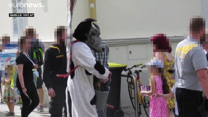 Kuhmaske verstößt nicht gegen Verhüllungsverbot