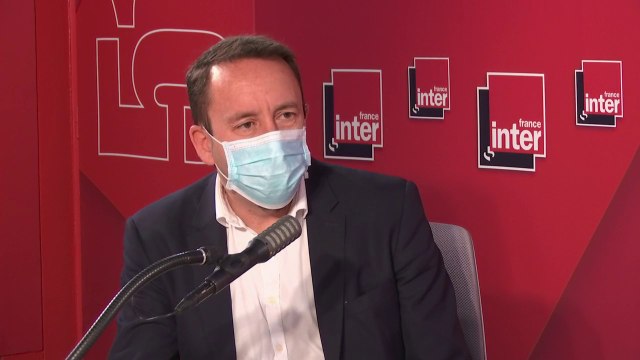 Jean-Michel Constantin : Des soignants disent qu'on manque de recul. Le recul, c'est 17 millions de personnes vaccinées, et pas plus d'effets secondaires que dans le placebo.