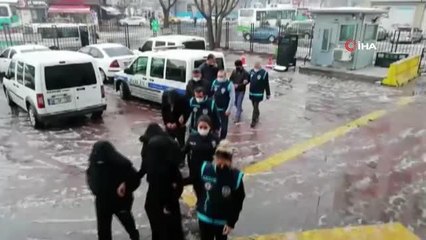 Çalışma vaadiyle kandırılarak yurt dışından getirilen kadınlara fuhuş yaptırmışlar