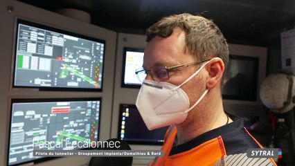 L'arrivée du tunnelier à Oullins, qui creuse l'extension du métro B