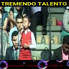NIÑA CON INCREIBLE VOZ - MIRA COMO CANTA  SU GLORIA LLENA EL UNIVERSO