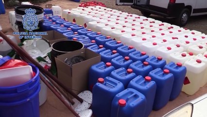 Video herunterladen: Desmantelan laboratorio clandestino capaz de producir 650 kg de cocaína al mes