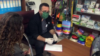 Down sendromlu kedisine gözü gibi bakıyor