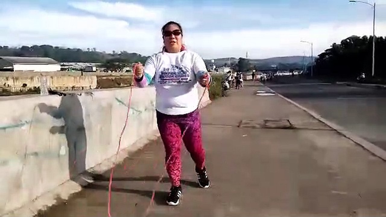 100X jumping roap and jogging every day for happy life