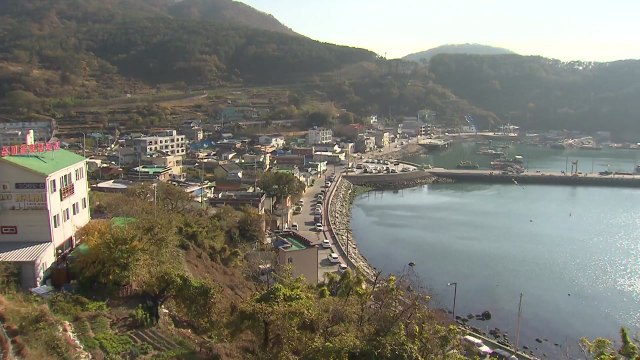 가덕도 땅 주인 중 미성년자 26명...서울 주민도 여럿 / YTN