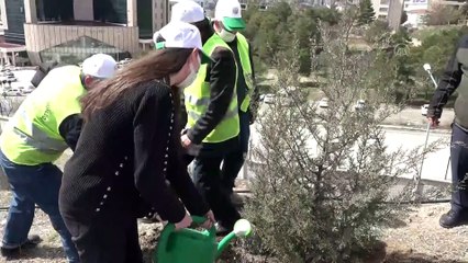 ELAZIĞ - Helikopter kazasında şehit olan askerler için fidan dikildi