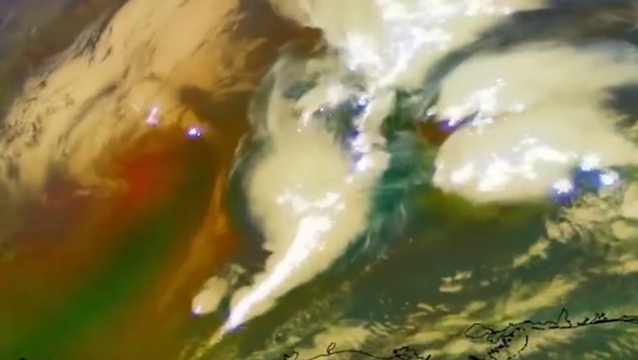 NOAA satellite captures lightning strikes over Southeast
