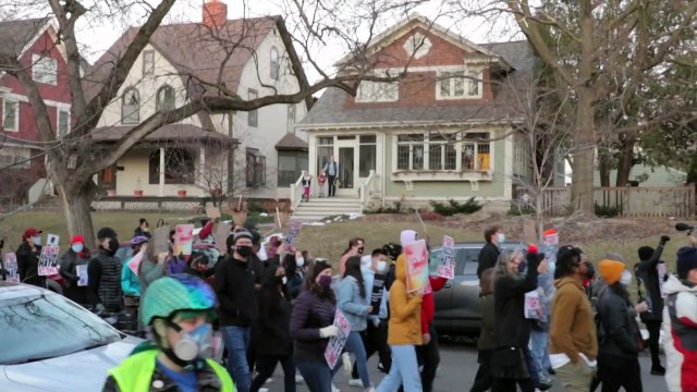 Racismo contra asiáticos gera protestos