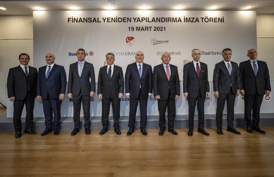 Dört büyük kulüp ile Bankalar Birliği ile 7+2 yıllık anlaşma imzaladı