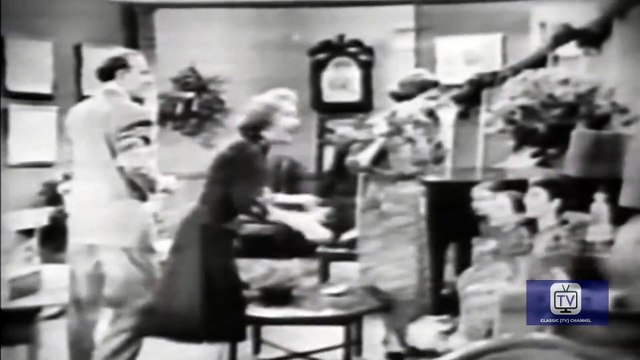 Burns and Allen - Season 2 - Episode 7 - Christmas with Mamie Kelly | George Burns, Gracie Allen