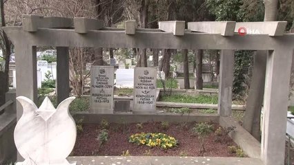 "İstanbul'un ressamı" Hoca Ali Rıza Bey vefatının 91. yılında kabri başında anıldı