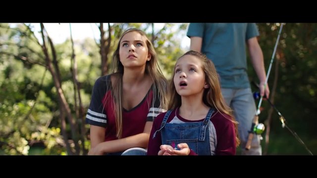 THE GIRL WHO BELIEVED IN MIRACLES Trailer (2021) Mira Sorvino Family Movie