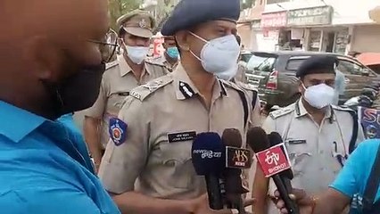 पुलिस ने बढ़ते कोरोना संक्रमण से चेताया