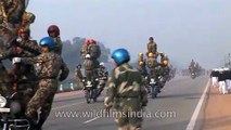 Spectacular motorcycle stunts by BSF Jawans