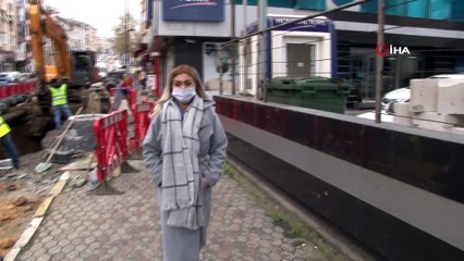 Download Video: “Dünyaca ünlü doktor” yalanıyla kandıran lüks rezidanstaki sahte estetik merkezine baskın