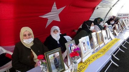 Eylemdeki anne Levent: "Çocukların elleri kalem tutacaktı, silah verdiler"