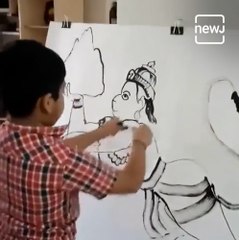 Little Kid Creates An Amazing Painting With Thread Strings