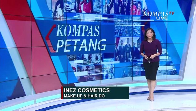 Atap Gedung Mustika Ratu Terbakar, Karyawan Berhamburan Keluar Selamatkan Diri