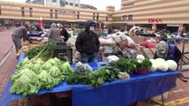 EDİRNE Keşan'da 2 haftadır kapalı olan halk pazarı dualarla yeniden açıldı