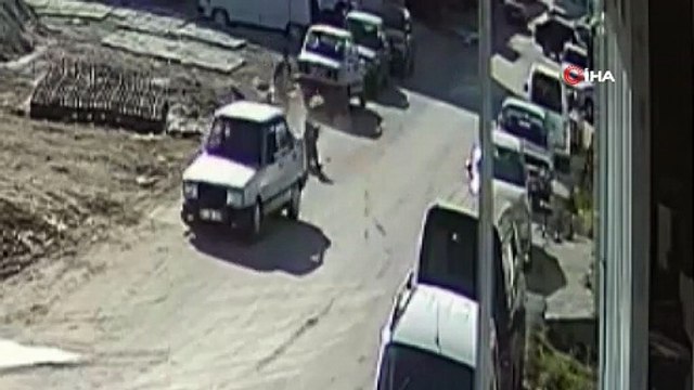 15 yaşındaki çocuk drift yaparken kalabalığın arasına böyle daldı: 3 yaralı