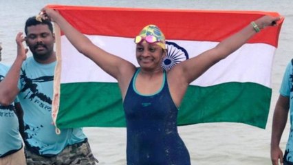 #SyamalaGoli : First Telugu Woman & Second in the World.. 48 ఏళ్ళ వయసులో సముద్రాన్ని ఈదిన తొలి మహిళ