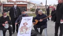 SİVAS Aşık Veysel, memleketi Sivas'ın caddelerinde türküleriyle anıldı