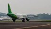 Un Boeing 737-400 de Trigana Air fait une violente sortie de piste à l'aéroport de Jakarta Halim - Pas de blessés mais de gros dégâts matériels