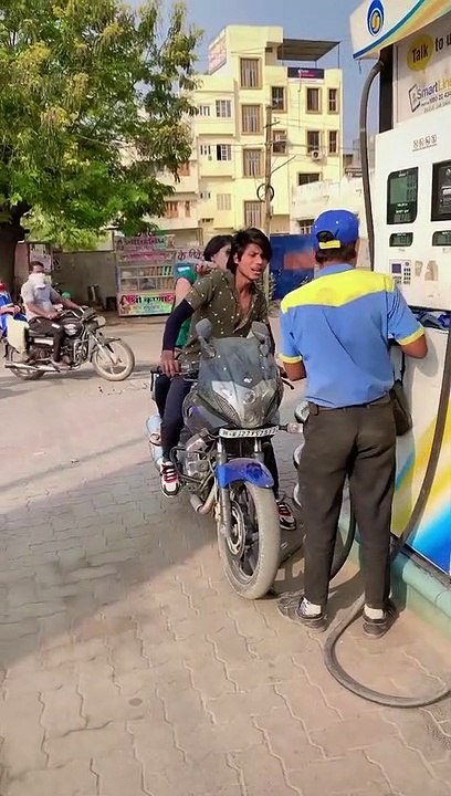 Petrol high price in India reaction on public