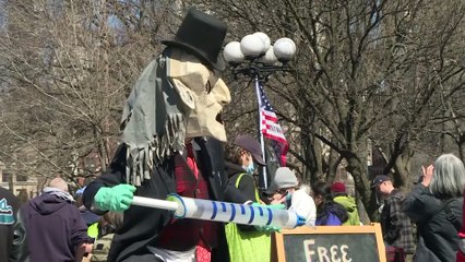 NEW YORK - Maske ve aşı karşıtı gösteri