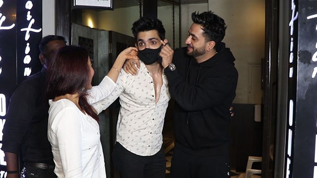 Jasmin Bhasin और Aly Goni ने दोस्त Arjit Taneja के लिए ऐसे लिए मज़े | FilmiBeat