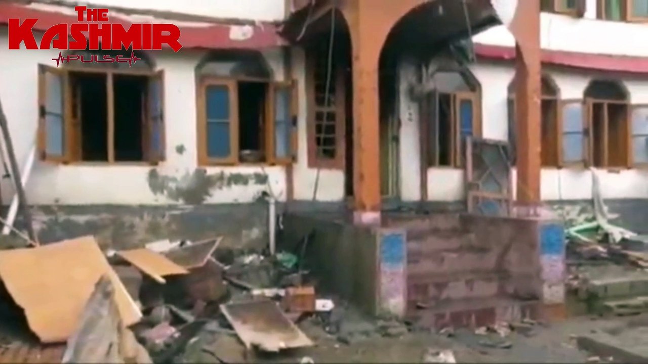 Residential house engulfed in flames in Murran Pulwama