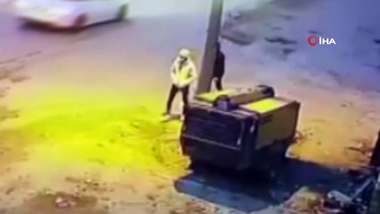 İş yeri önündeki motosikleti böyle çaldılar