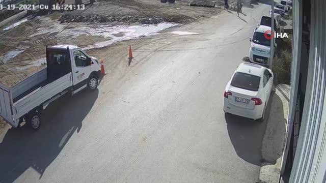 Son dakika: 15 yaşındaki çocuk drift yaparken kalabalığın arasına böyle daldı: 3 yaralı